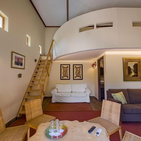 Rocabella Hellinikon Country Hotel Ngoại thất bức ảnh