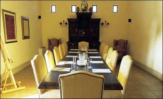 Rocabella Hellinikon Country Hotel Ngoại thất bức ảnh