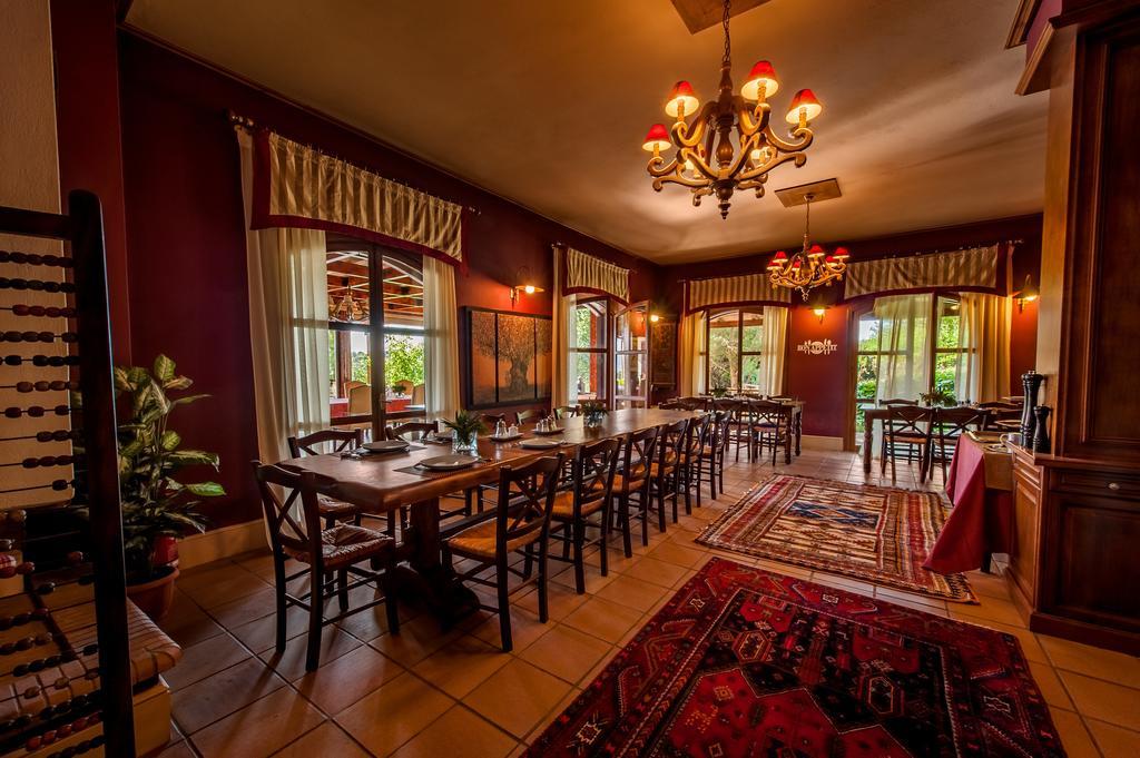 Rocabella Hellinikon Country Hotel Ngoại thất bức ảnh